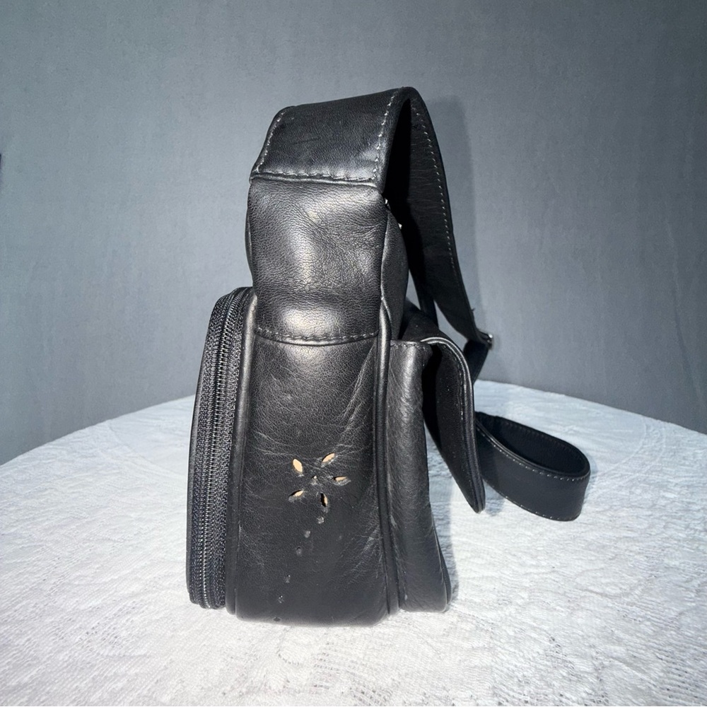 New Vintage American Angel Black Leather Shoulder Bag Purse Never‎ used